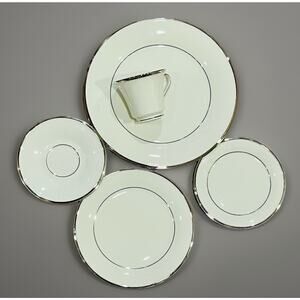 Lenox Solitaire 5 Piece Place Setting Ivory With Platinum Trim-Lenox USA